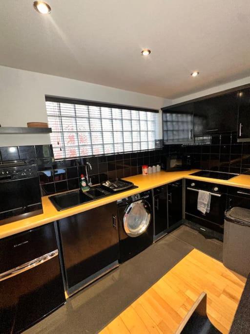 Kay Star Living Apartment Birmingham Exterior foto